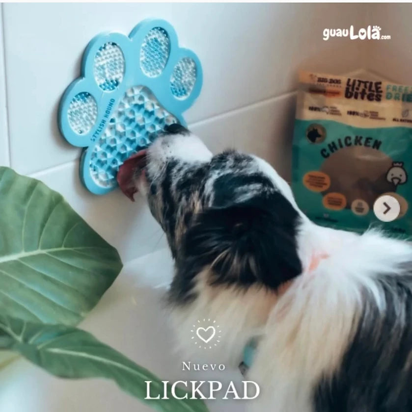 Lickimat Huellita